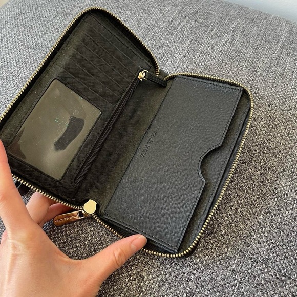 Michael Kors wristlet wallet - Picture 5 of 8